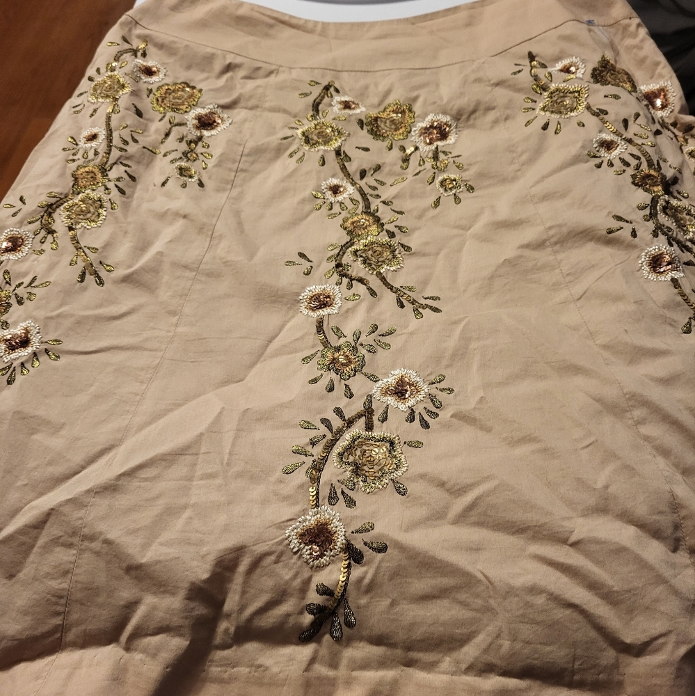 Talbots embellished skirt size 10